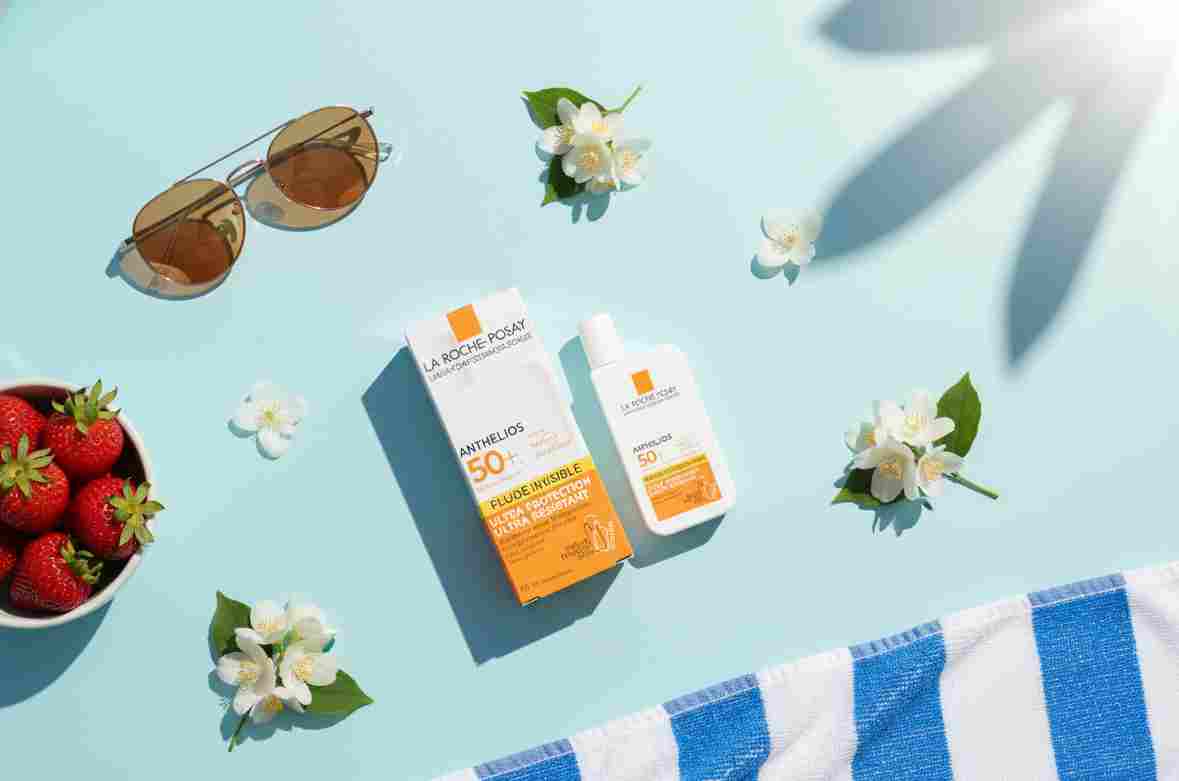 La Roche-Posay Anthelios Invisible Fluid SPF50+ ? Ultra-Light, High UV Protection Sunscreen for Sensitive Skin with Mexoplex & Antioxidants - Image 3