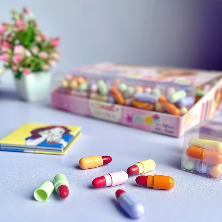 Mini Capsule Lipstick Set ? High Pigment, Velvety Texture, Long-Lasting Matte Finish