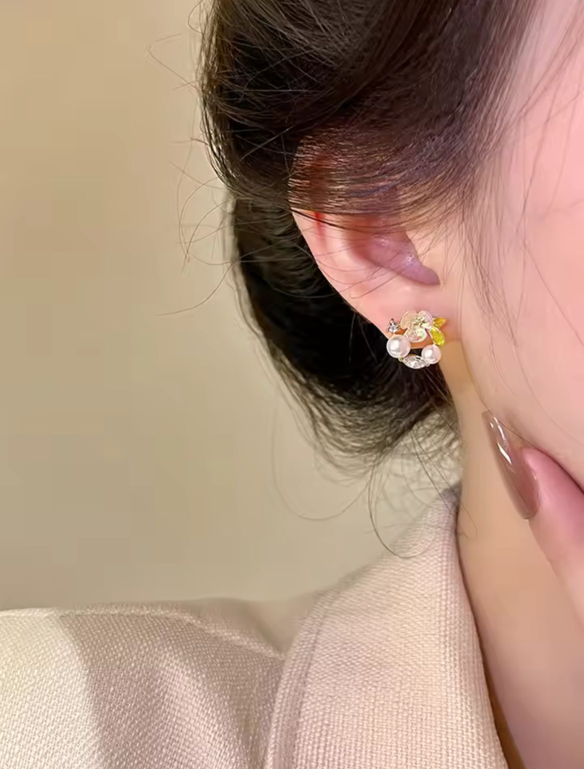 AWT-118 Korean Leaf Sparkling Pearl Earrings ? | Elegant Leaf Design With Premium Pearls, Perfect for Daily Wear, Parties & Special Occasions