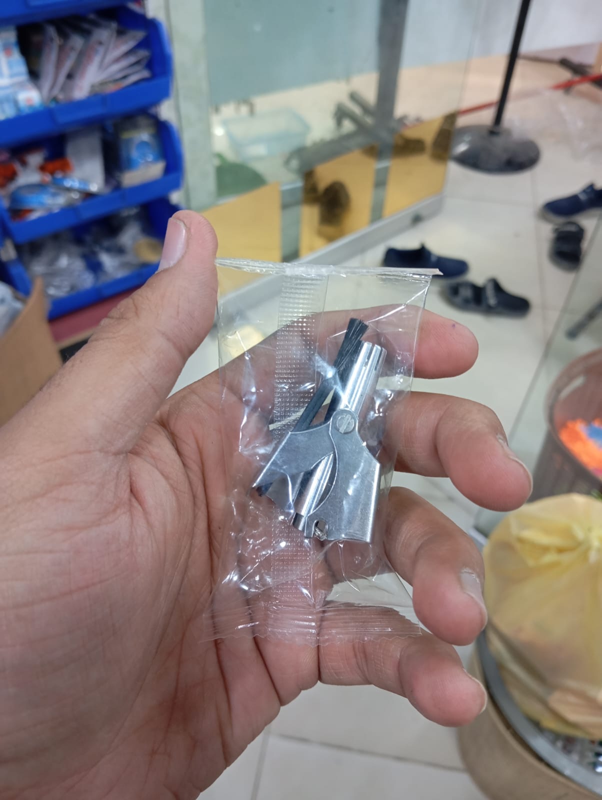 Mini Portable Stainless Steel Nose Hair Trimmer | Manual Grooming Tool | Safe & Durable - Image 5