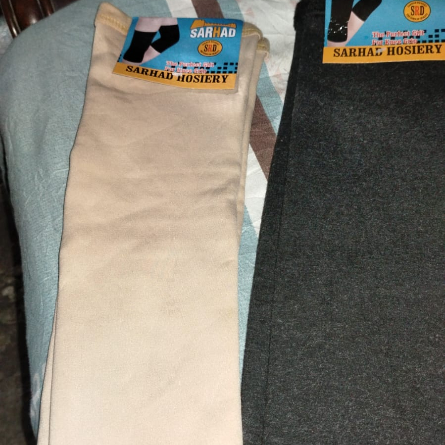 Velvet Knee Warmer Soft Comfortable Fabric Durable Build Stylish Design Provides Warmth And Support Perfect For Daily Wear And Cold Weather Protection - Image 3