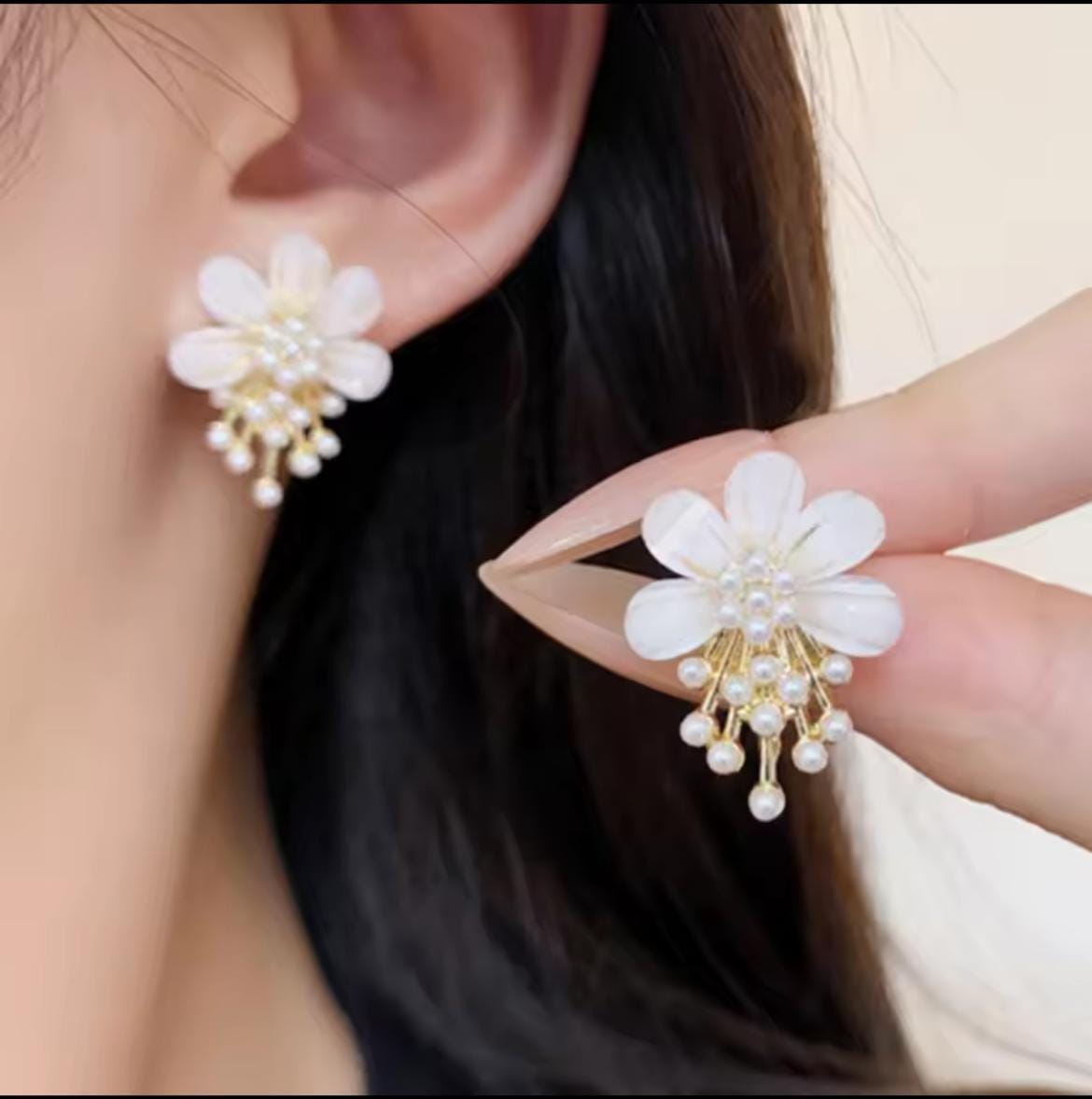ZJX-162 Flower Pearl Korean Earrings ? Elegant Design, Stylish Fashion Accessory for Women - Image 4
