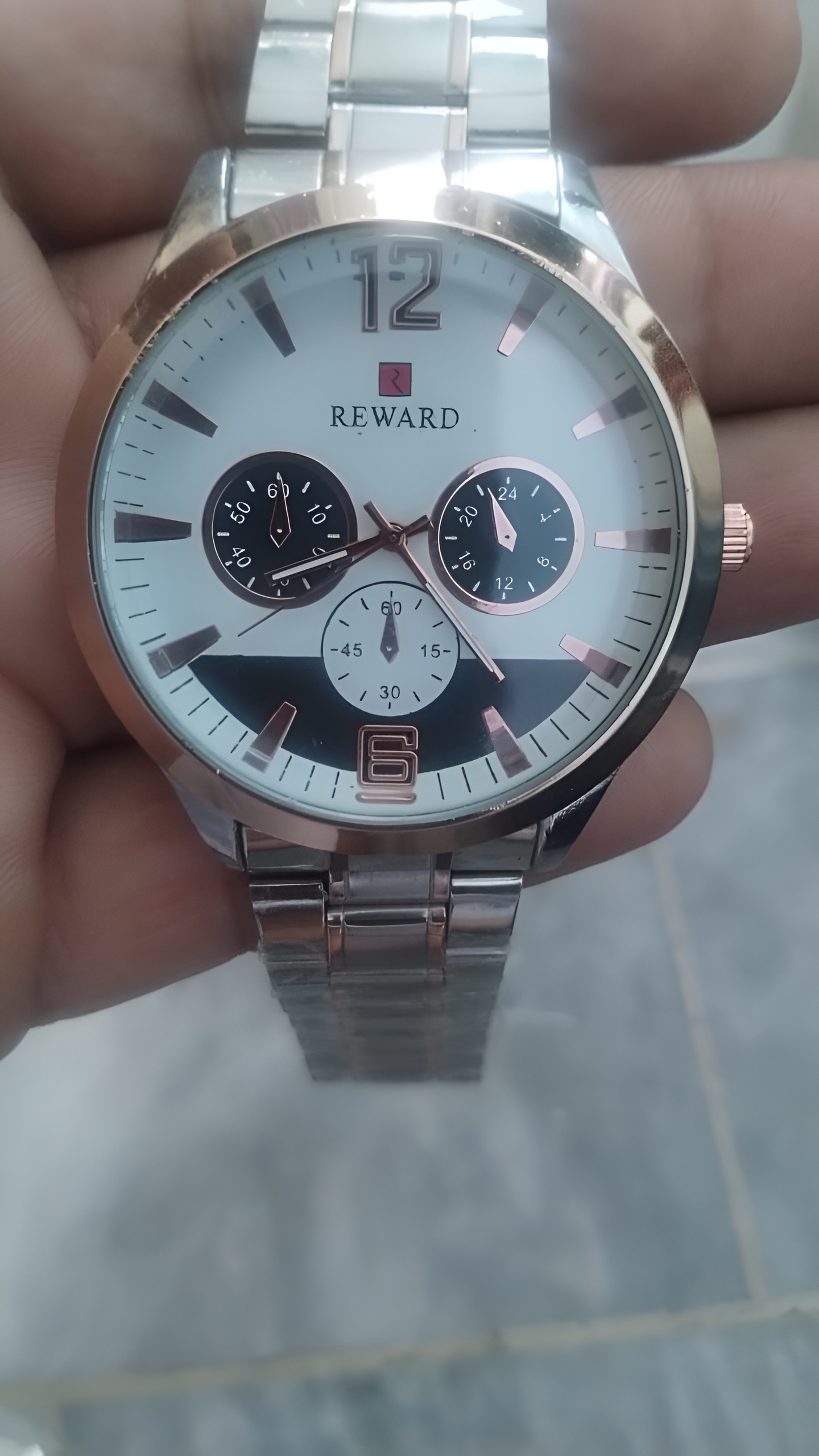 REWARD Men?s Watch ? Premium Quality, Waterproof, Stylish Design (with Gift Box)