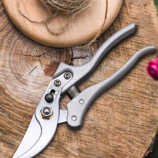 Garden Pruning Shears ? Sharp, Durable & Ergonomic