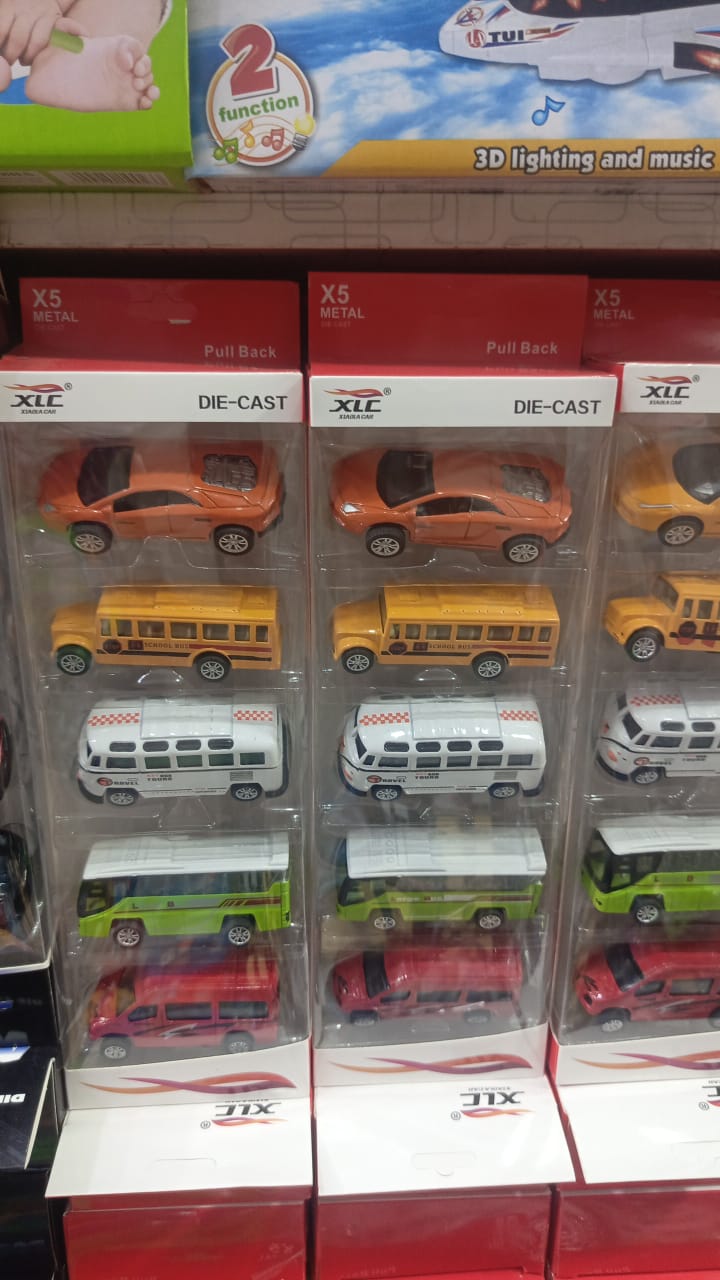5-Piece Die Cast Metal Car and Bus Set ? 1:64 Scale City Vehicle Collection for Kids ? Pull Back & Release ? Durable Metal & Plastic Construction ? Educational Toy for Ages 3+