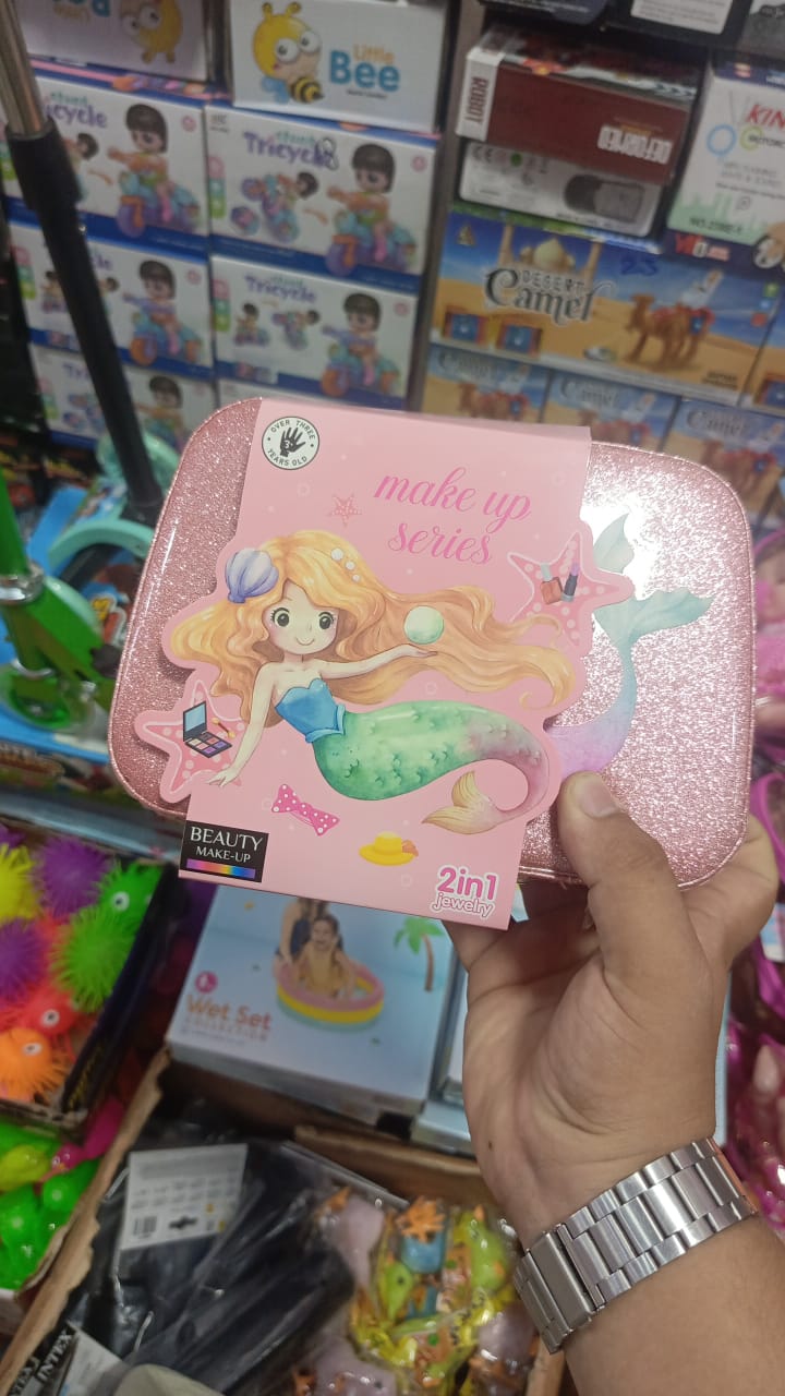 2 in 1 Beauty Makeup Bag for Kids - Image 4