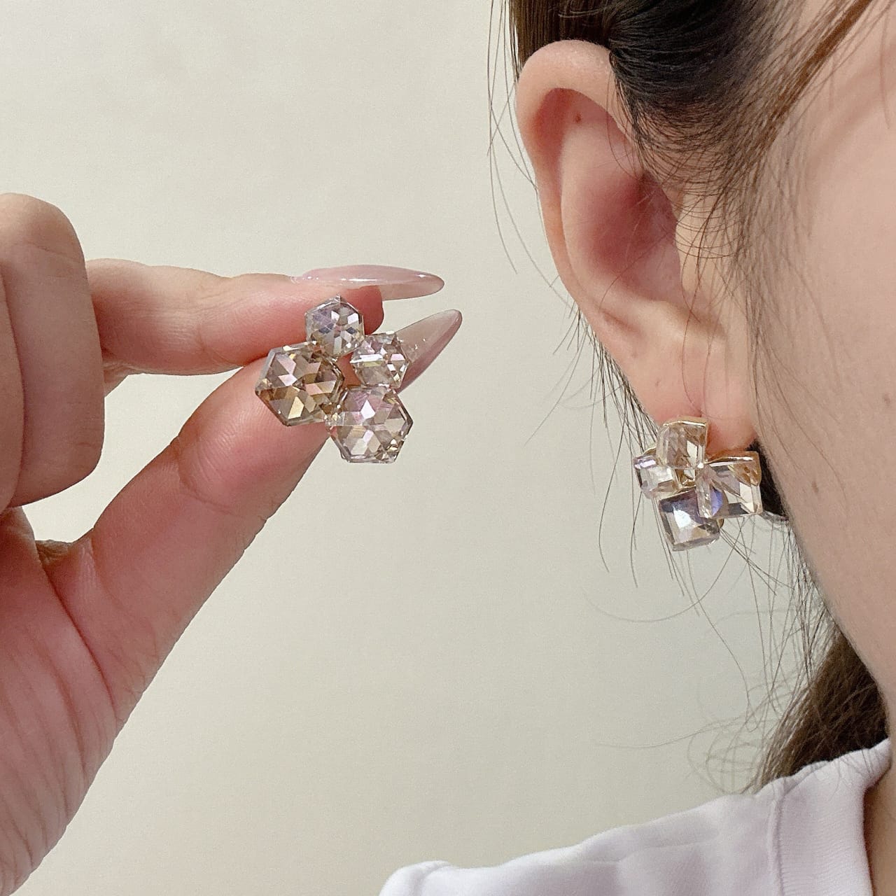 PJX-121 Crystal Sparkling Korean Earrings ? Elegant Shine, Premium Style & Stunning Feminine Charm - Image 2