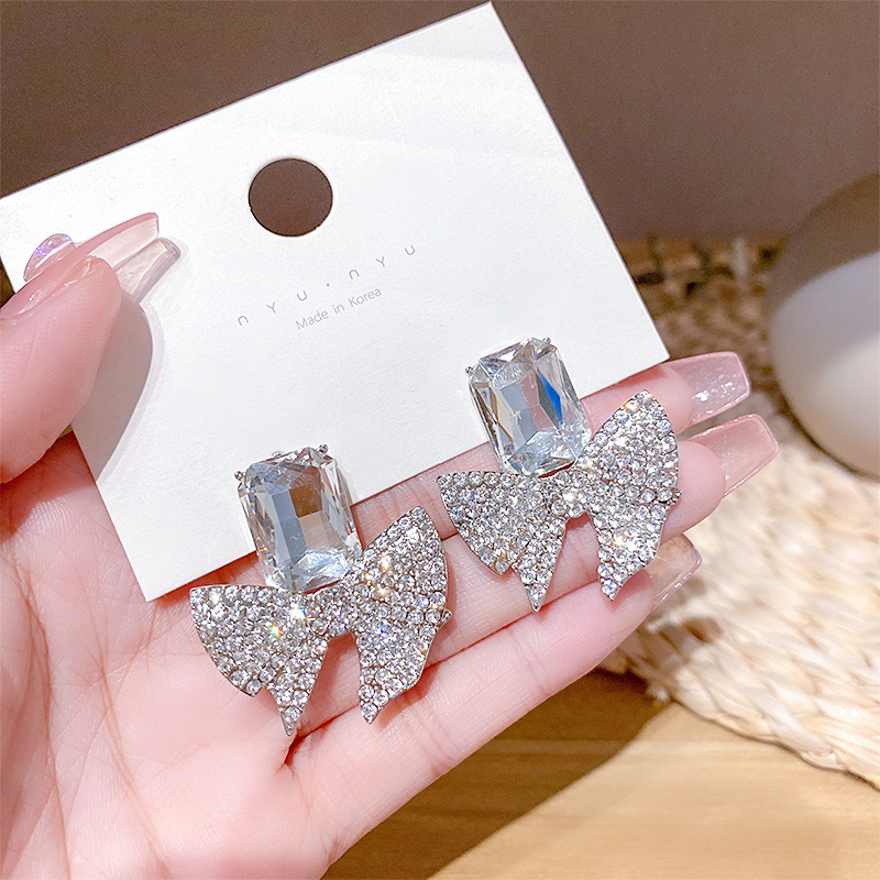 ZJE-165 Sparkling Bow Shape Zircon Korean Earrings ? Elegant Fashion Jewellery, Stylish Accessory for Women - Image 3