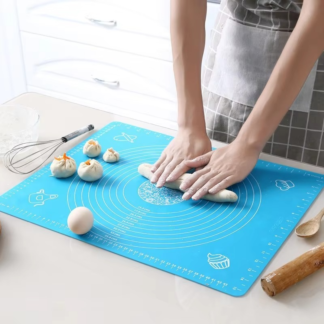 Silicone Non-Stick Rolling Mat 40x50cm ? Non-Slip Pastry Mat for Dough, Cakes & Baking (Random Color)