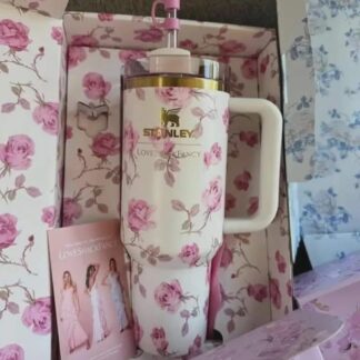 Stanley x LoveShackFancy Quencher H2.0 FlowState™ Tumbler – 40oz Limited Edition Collector’s Set ( RANDOM COLOUR )