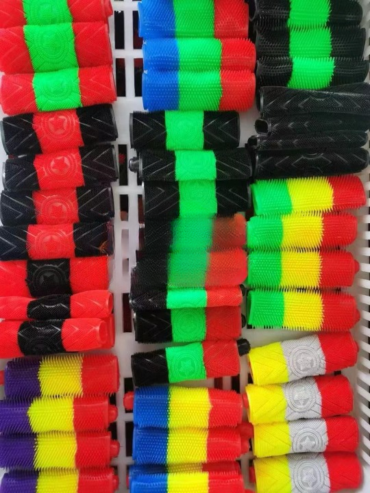 Rubber Bike Handle Grip Cover With Clutch And Brake Cover Providing Durable Quality Comfortable Use (Random Color) - Image 4