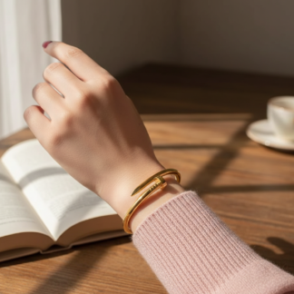 QVT-139 Cartier Nail Bangle – Stainless Steel | Iconic Luxury Design (Golden)