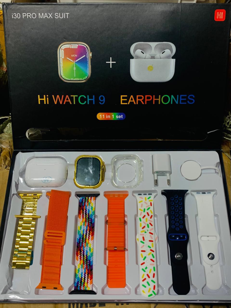 i30 Pro Max Smart Watch Series 9 | 11‑in‑1 Set | With Earbuds, Adapter, Wireless Charger & Cover | 2.3" HD Ultra | Random Colour - Image 4