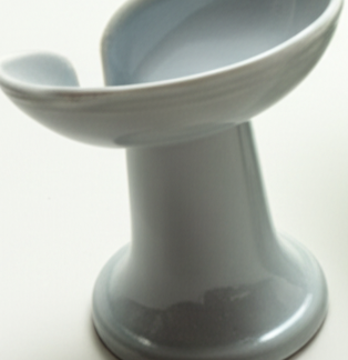 Ceramic Soap Holder with Drain – Elevated Design Bathroom Sink Dish for Bar Soaps