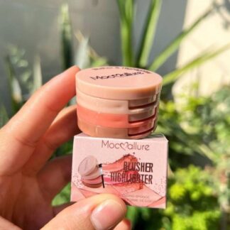 Mocallure 3 in 1 blusher highlighter kit Package Includes: 1 x Blusher Highlighter Kit Product Feature: Glowy, 2 in 1 (Random color)
