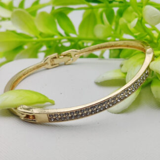 Adjustable Imported Crystal-Embellished Bracelet – Elegance Redefined! | Best Quality Artificial Bracelet For Girls & Women | Bracelet For Every Occasion | Elegant Design