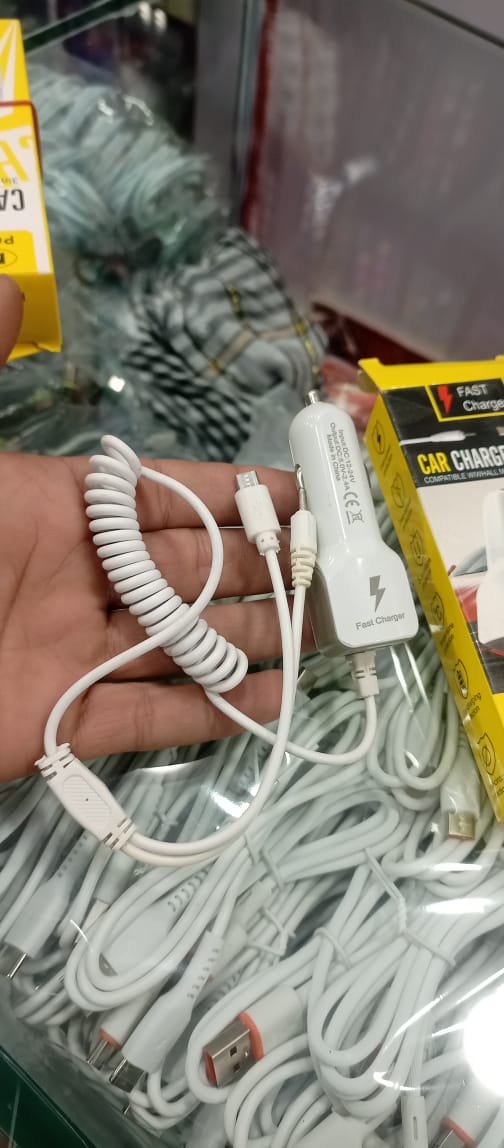 MT Power 3 In 1 Fast Car Charger 2.1A High Speed Charging Solution For Multiple Devices In Vehicle - Image 5