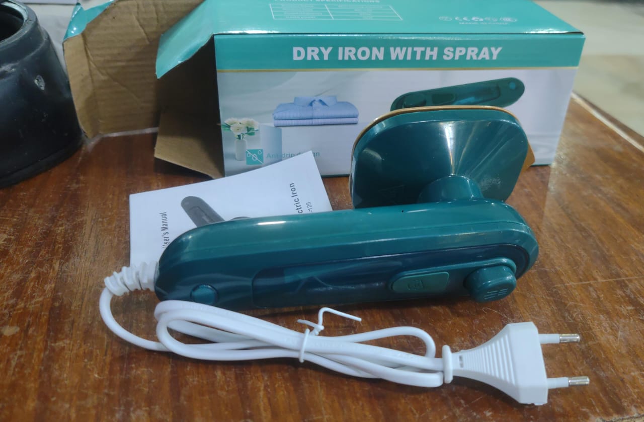 Steam Iron Powerful Performance Smooth Glide Durable Build Easy Operation Reliable Daily Use - Image 4