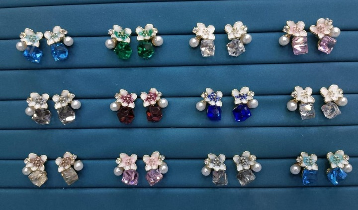 Crystal Flower Korean Earrings – Elegant Floral Design | Crafted To Perfection With Dazzling Crystal Petals That Catch Every Light Beautifully - PJT986