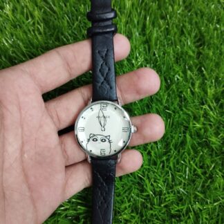 Kayuer Ladies belt Comfortable Wearing Stylish and Casual Quartz Watch Adjustable Buckle to Match Various Occasion Clothes (random color)