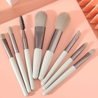 8 Pieces Cute Mini Brushes Pack  (random color)