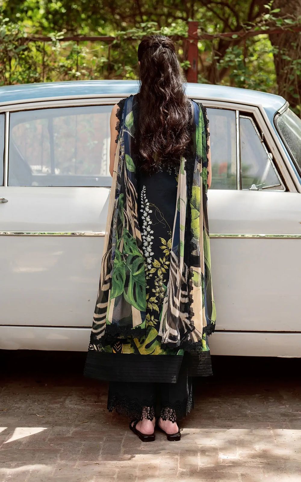 Asifa & Nabeel YKL25-05: Elegant Black Green Lawn Chiffon Ensemble - Image 2