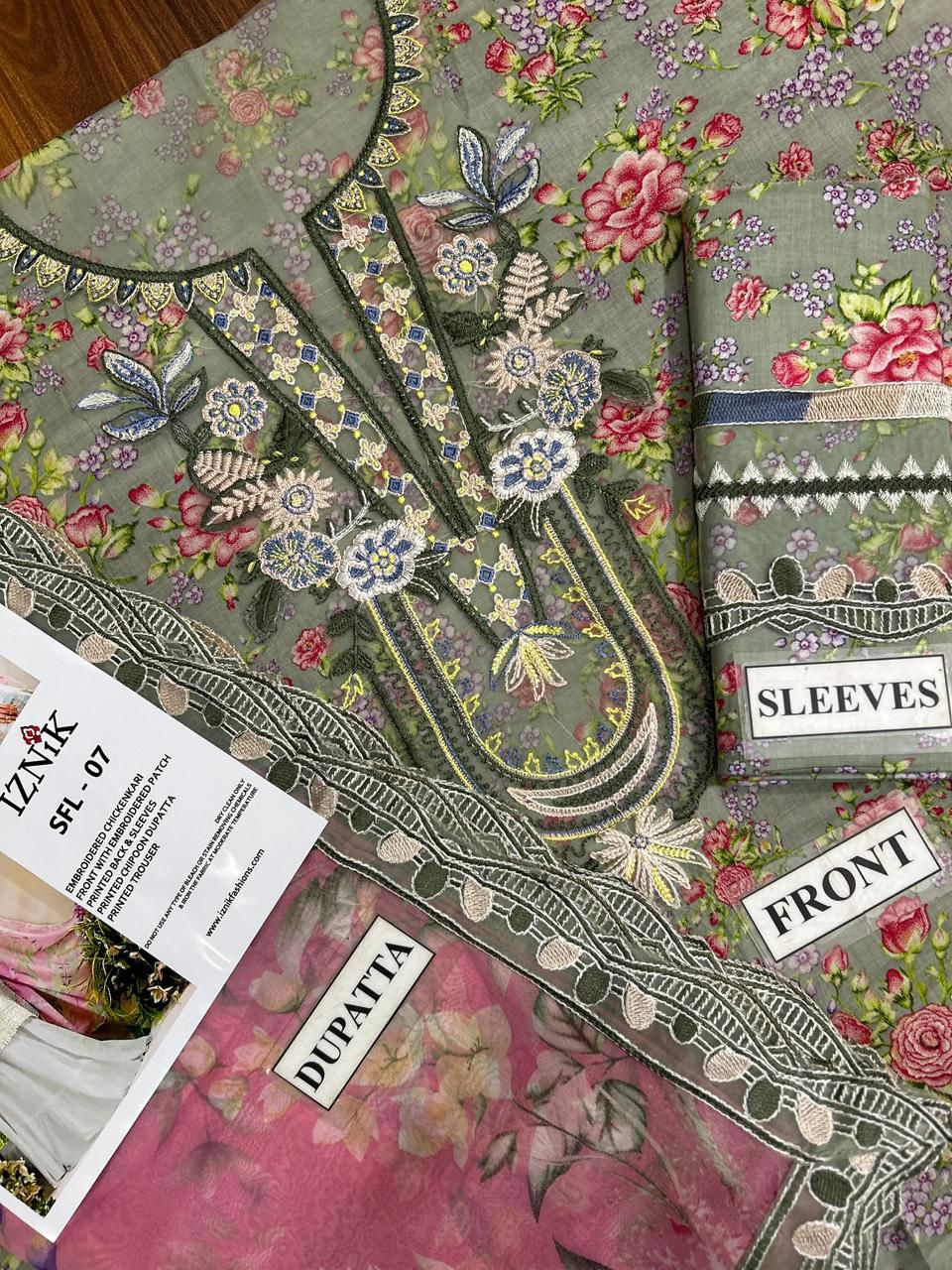 Iznik SFL-07 Elegant Embroidered Chikankari Lawn & Chiffon Suit - Image 2