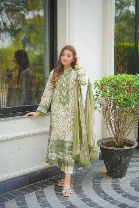 Aneela’s A-297 Olive Green Embroidered Lawn Suit with Chiffon Dupatta - Image 4