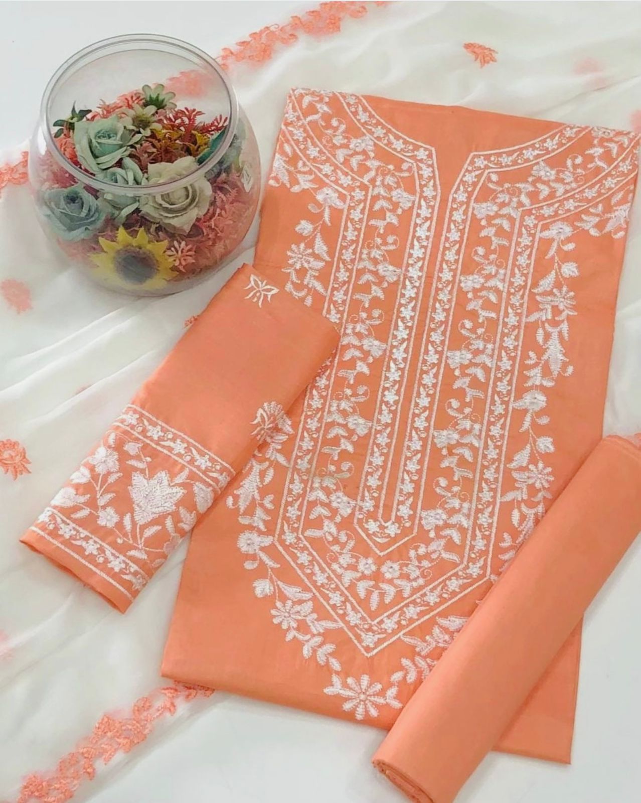 Exquisite Lawn Cotton Multani Embroidered Unstitched 3pc Suit - Image 6