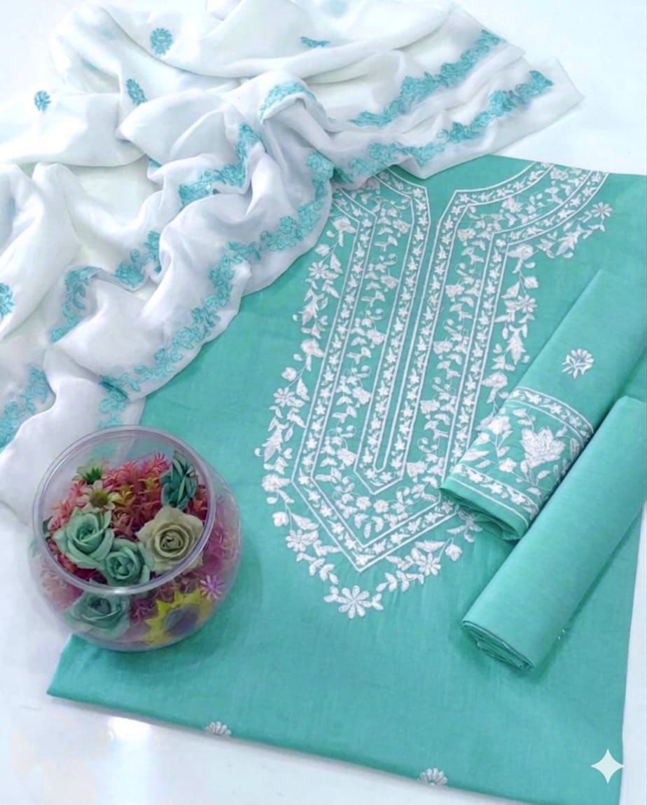 Exquisite Lawn Cotton Multani Embroidered Unstitched 3pc Suit - Image 7