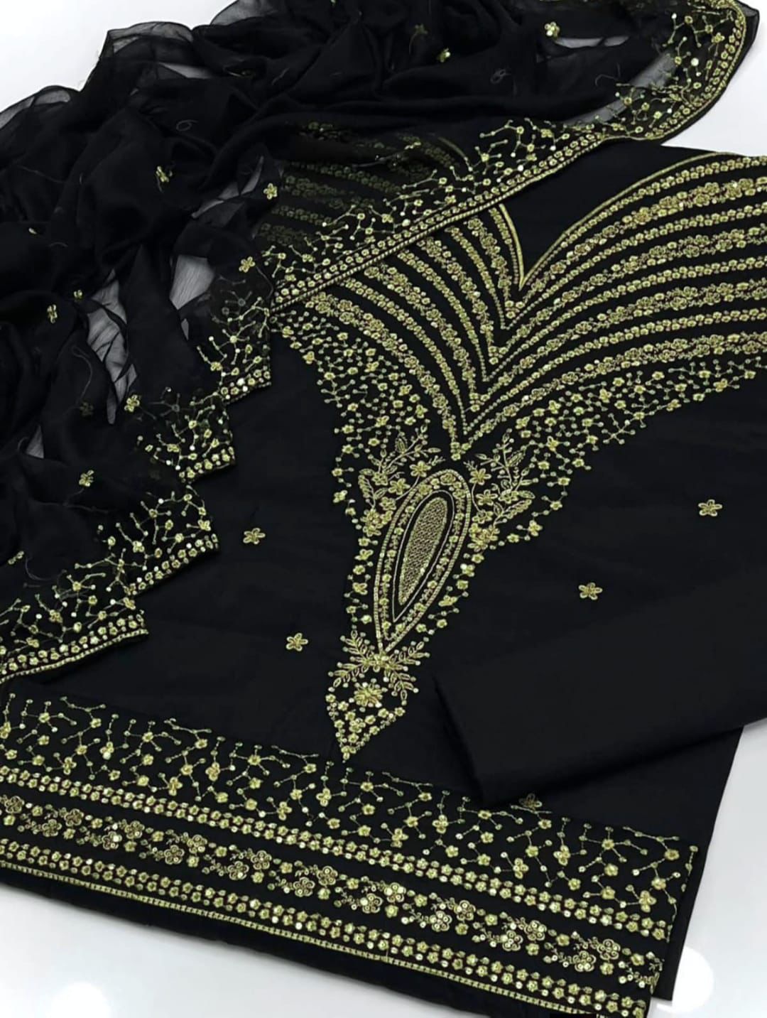 Elegant Embroidered Lawn Cotton 3-Piece Suit - Perfect for Eid and Special Occasions - Image 2