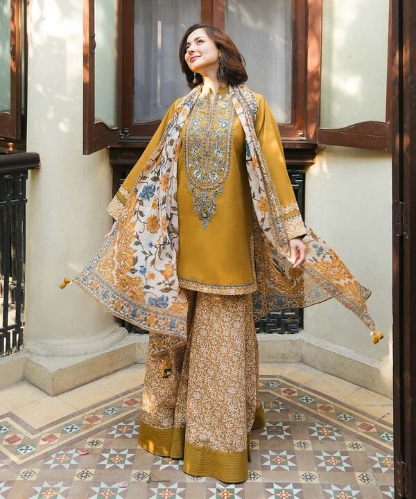 Sapphire Premium Embroidered Cotton Lawn Suit - Image 3