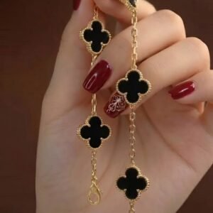 3c10dabd7959e69161ed54faa586ce68 Van Cleef 2-in-1 Reversible Bracelet Elegant Design Perfect for Daily Wear