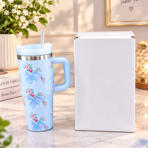 Stanley Style Blue Floral Print Tumbler - Drinkware Accessory Designed For Liquid Hydration And Daily Travel Routine - 600ML