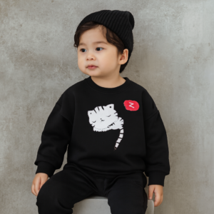 Black Cat Printed Kids Tracksuit | Winter Fleece Sweatshirt & Trouser Set for Boys & Girls – Warm, Cozy & Stylish Outfit FOR BABY AND KIDS