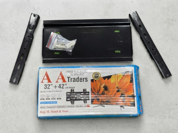 578132c172e12ffe31aacbff57fa6eaf AA Traders Tv Wall Mount Bracket 32 To 42 Inch Heavy Duty Led Lcd Tv Stand With Bubble Level And Complete Fitting Kit