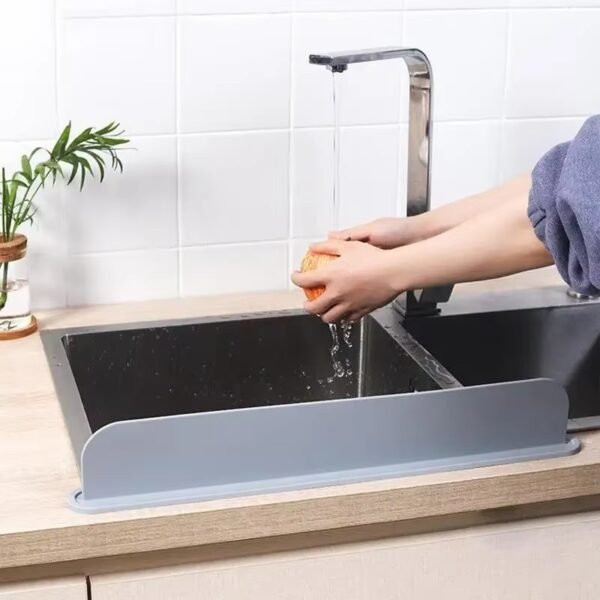 696646e078f6481c24256da3e47296e9 Reusable Silicone Sink Splash Guard – 14 Inch Splashproof Countertop Water Barrier With suction (Random Color)
