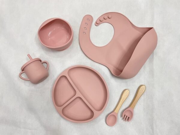 6e645d9ceaccce3ac850b7871dbdc528 Premium Silicone Baby Feeding Set (6-Piece) – BPA-Free, Suction Base & Ergonomic Design for Self-Feeding