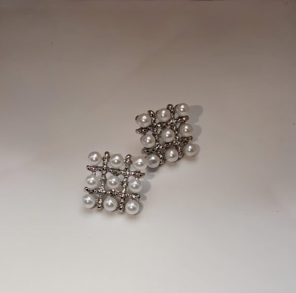 Pearl Square Korean Earrings – Elegant Women’s Fashion Jewelry in Silver and Golden Colors PJT-106