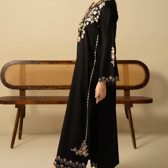 f636e791fb0146a2c17ed11ffa65bb3d Batool 2-Piece Stitched Winter Suit – Black Cutwork Embroidered Cotton/Dhanak Set