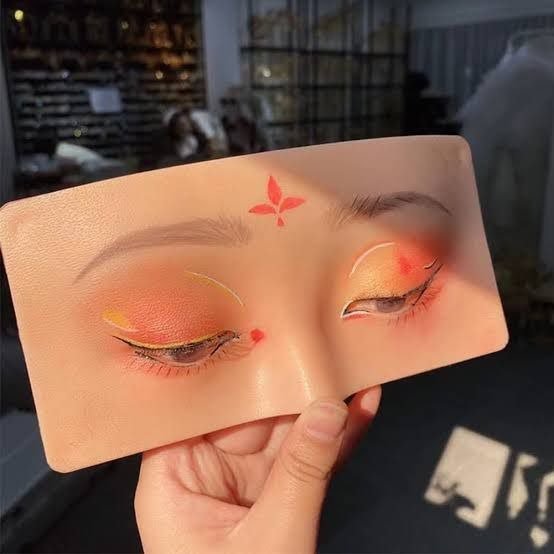 5631a4b12b50c79b127bd0633cc062ce Makeup Eye Practice Board Silicone Training Mannequin Reusable Flat Face Tool For Cosmetic Application Skills Training