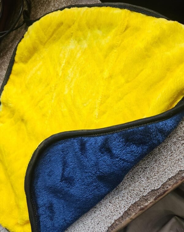 Premium Microfiber Cleaning Cloth- Super Absorbent & Lint-Free random color